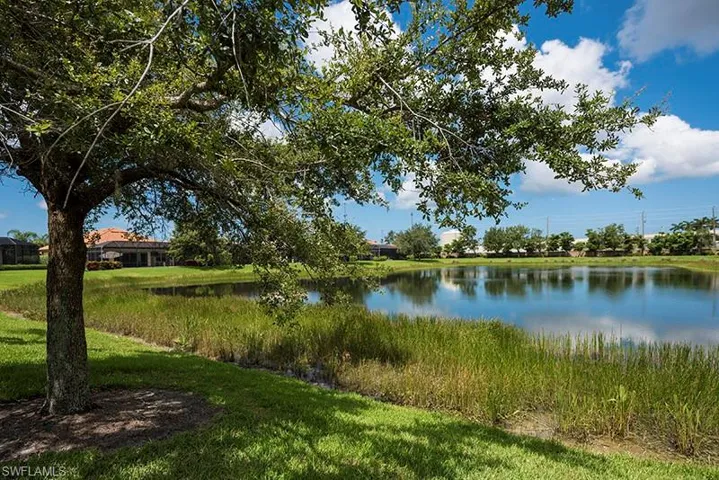 6101 Dogleg Dr, Naples, Florida 34113