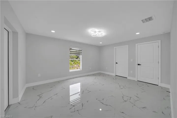 3212  41st W ST, Lehigh Acres, FL 33971