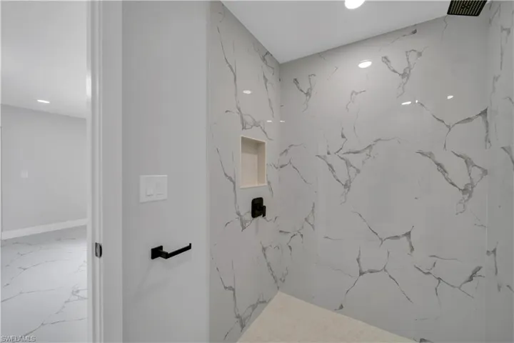 3212  41st W ST, Lehigh Acres, FL 33971