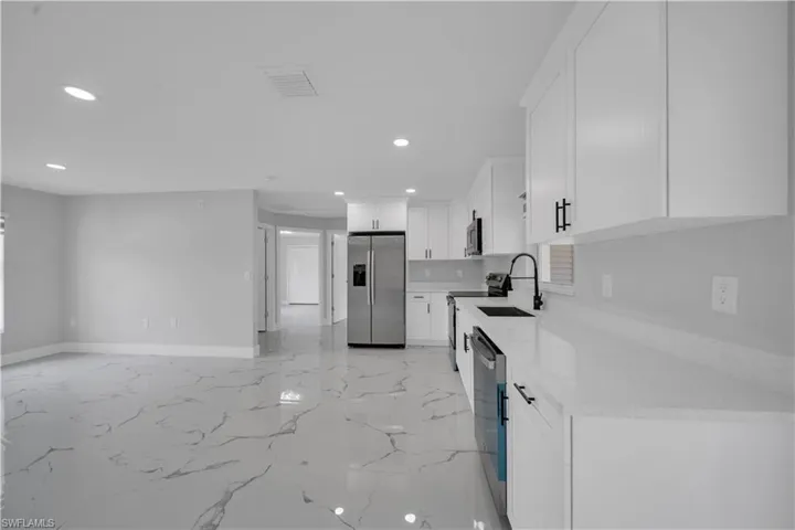 3212  41st W ST, Lehigh Acres, FL 33971