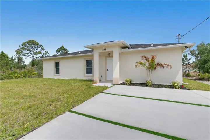 3212  41st W ST, Lehigh Acres, FL 33971