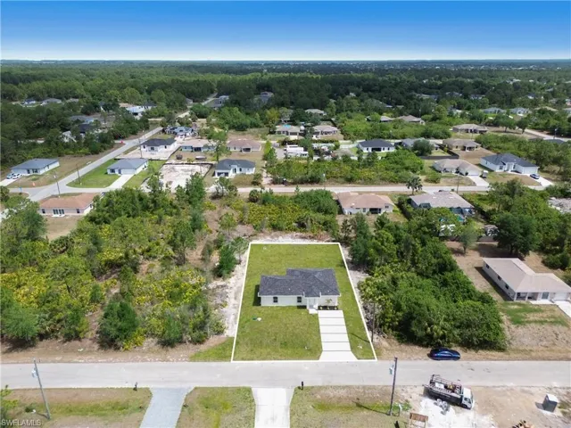 3212  41st W ST, Lehigh Acres, FL 33971