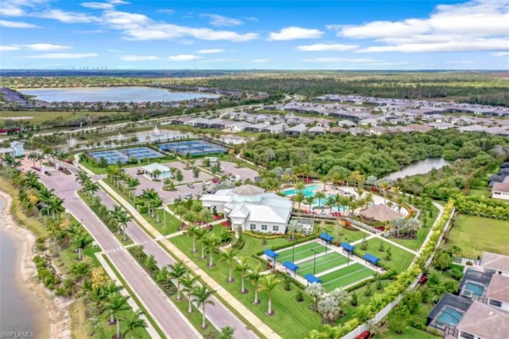 16530 Seagate Pl, Bonita Springs, Florida 34135
