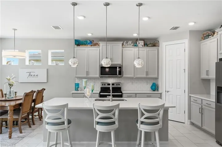 16530 Seagate Pl, Bonita Springs, Florida 34135