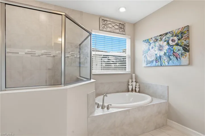 16530 Seagate Pl, Bonita Springs, Florida 34135