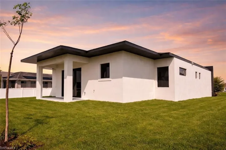 4002 NW 38th  ST, Cape Coral, FL 33993