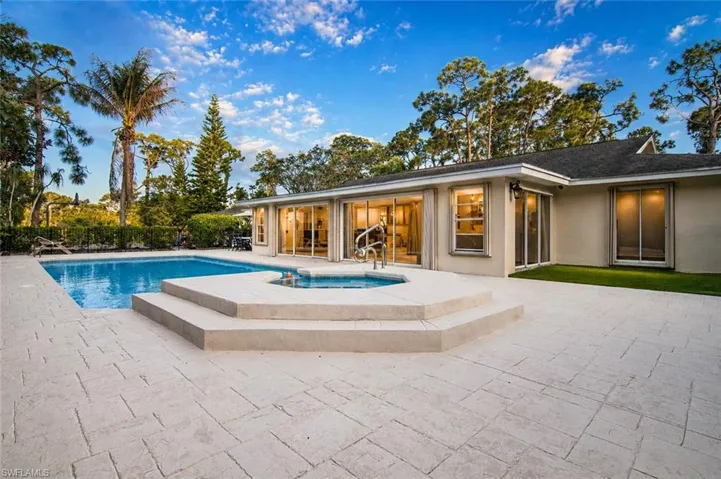 13502  Brynwood  LN, Fort Myers, FL 33912