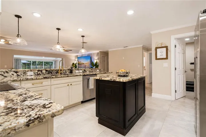 13502  Brynwood  LN, Fort Myers, FL 33912