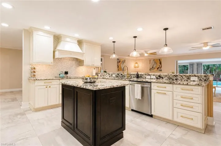 13502  Brynwood  LN, Fort Myers, FL 33912