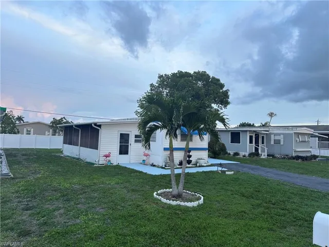 152 Cape Sable Dr, Naples, Florida 34104