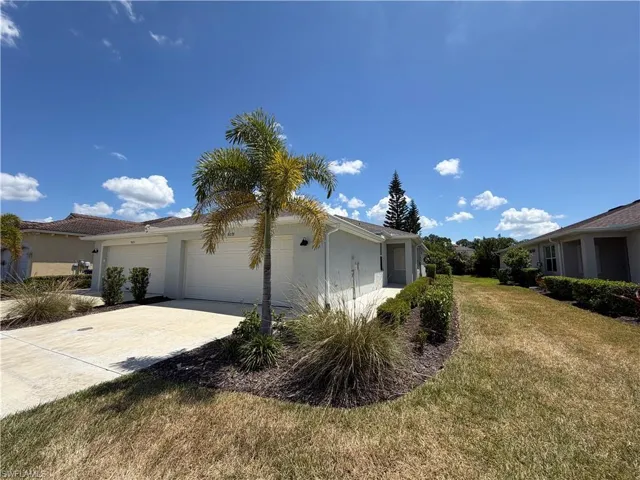9077 Leatherwood Loop, Lehigh Acres, Florida 33936