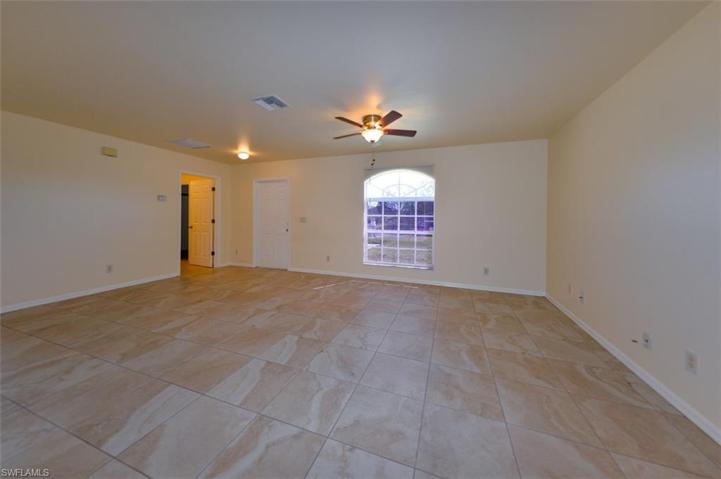 2518  69th W ST, Lehigh Acres, FL 33971