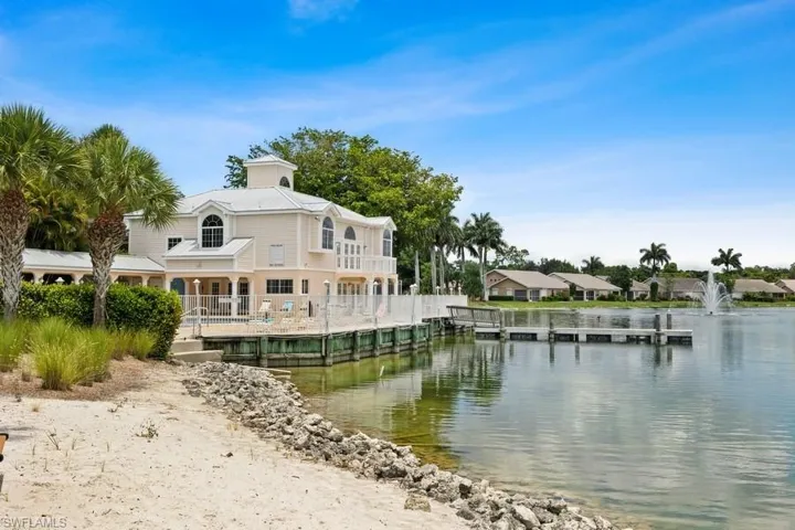 Clubhouse on Lake