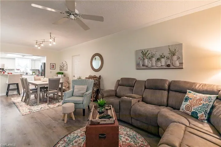 403 SE 43rd  TER, Cape Coral, FL 33904