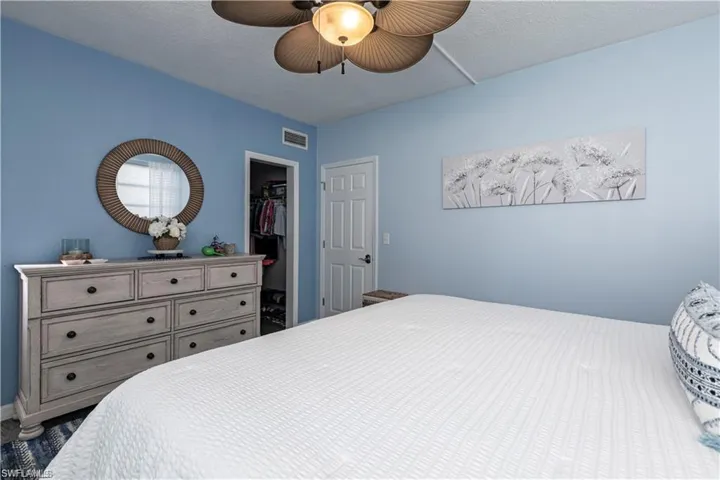 403 SE 43rd  TER, Cape Coral, FL 33904