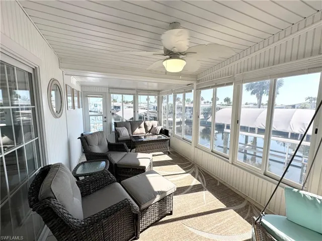 Lovely Florida room