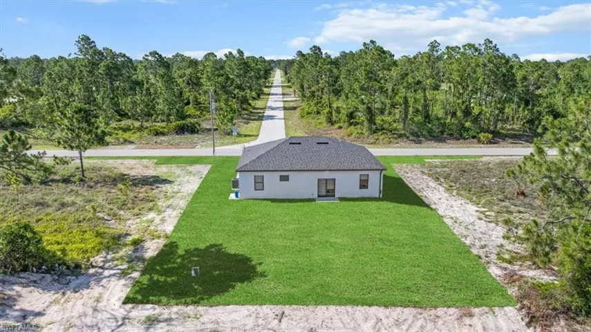 Aerial view of property and surrounding area