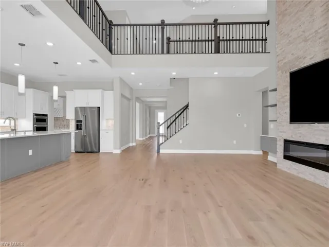 20060  Hartford  BLVD, Estero, FL 33928