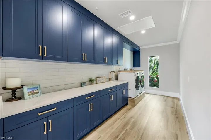 4701 Oak Leaf Dr, Naples, Florida 34119