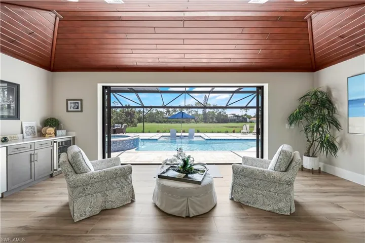 4701 Oak Leaf Dr, Naples, Florida 34119