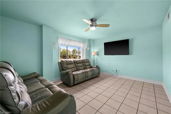 8247 Lake San Carlos Cir, Fort Myers Fl 33967