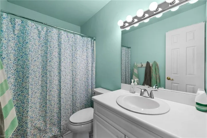 8247 Lake San Carlos Cir, Fort Myers Fl 33967