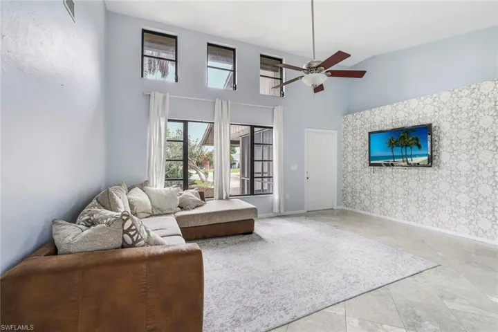 19060 Murcott DR W, FORT MYERS FL 33967