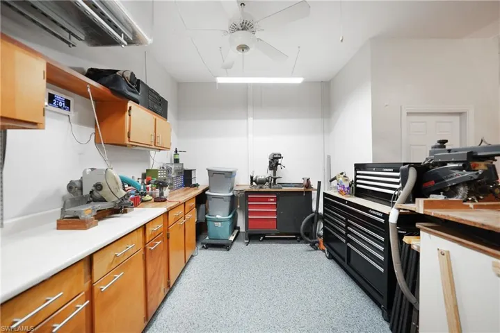 Kitchen with ceiling fan