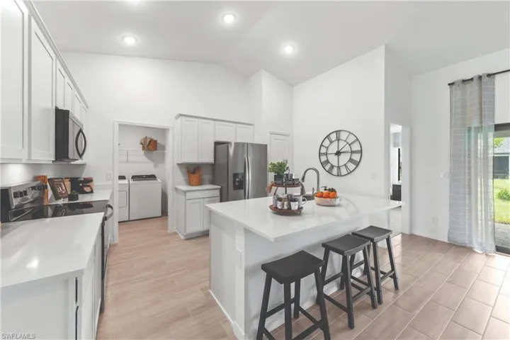 1302 Ne 5th Ave, Cape Coral, Florida 33909