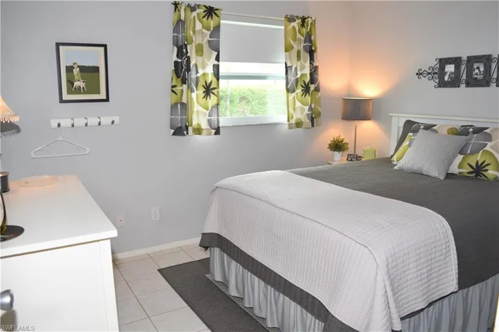 Guest bedroom