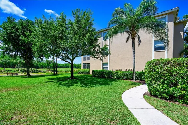 3790  Sawgrass  WAY, Naples, FL 34112