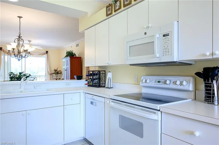 3790  Sawgrass  WAY, Naples, FL 34112