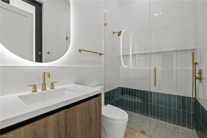 Bedroom 3 Bath/ pool bath