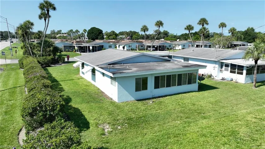 2201 Croton Ct, Lehigh Acres, Florida 33936