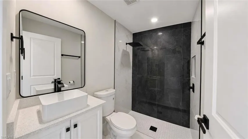 1120 Ravenswood St E, Lehigh Acres, Florida 33974
