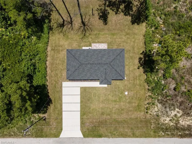 1120 Ravenswood St E, Lehigh Acres, Florida 33974