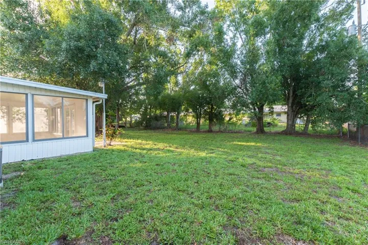 2330  Caladium  RD, Fort Myers, FL 33905