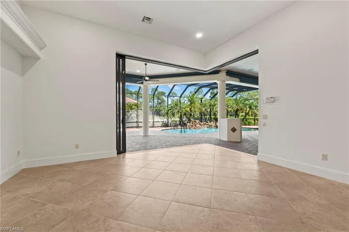 Family Room w/ Zero/Corner Glass Sliders