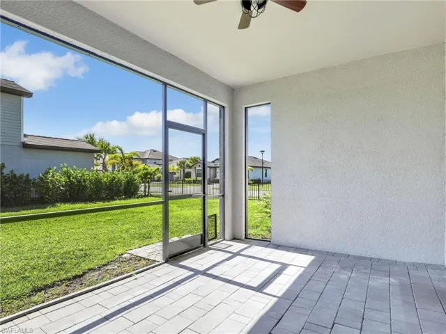 Screened in Lanai