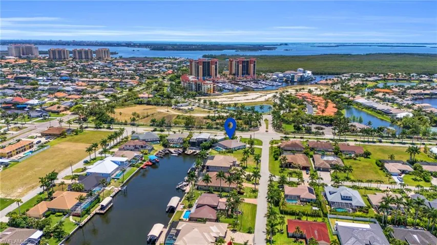 Walk right to Rum Runners Waterfront Restaurants and shops!!!
