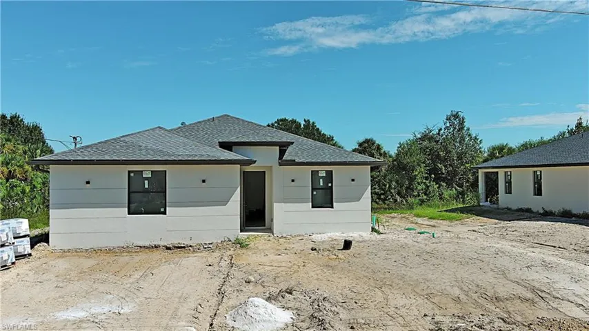 537 Naples Ave S, Lehigh Acres, Florida 33974