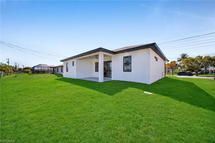 318 SE Van Loon  TER, Cape Coral, FL 33990