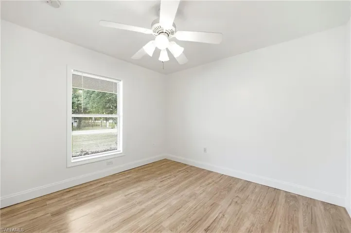 2406 E 23rd St, Alva, Florida 33920
