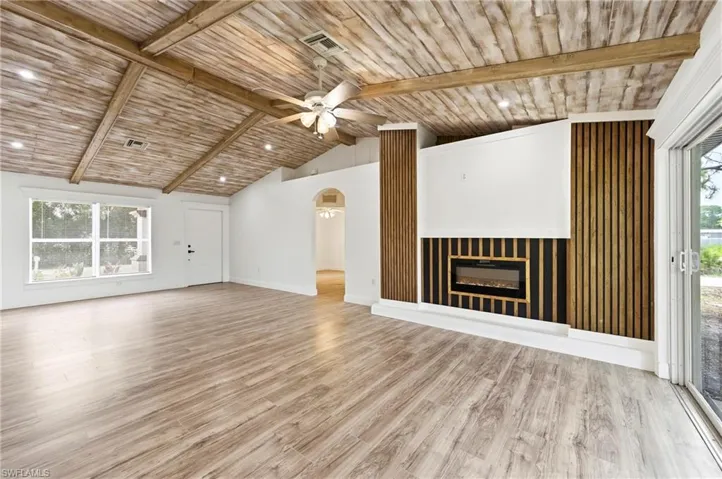 2406 E 23rd St, Alva, Florida 33920