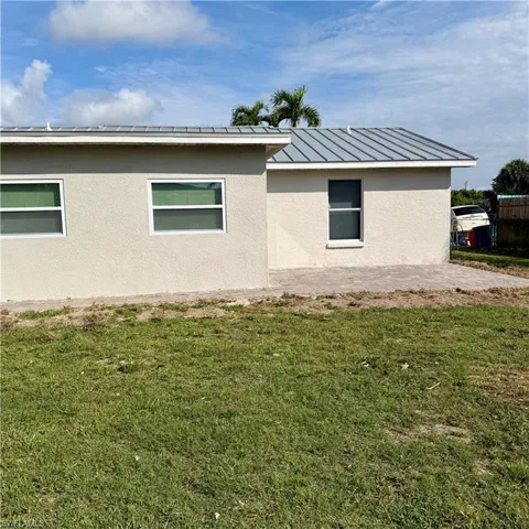 5142 19th Ct Sw, Naples, Florida 34116
