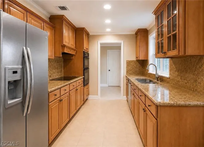 4479 Lakewood Blvd, Naples, Florida 34112