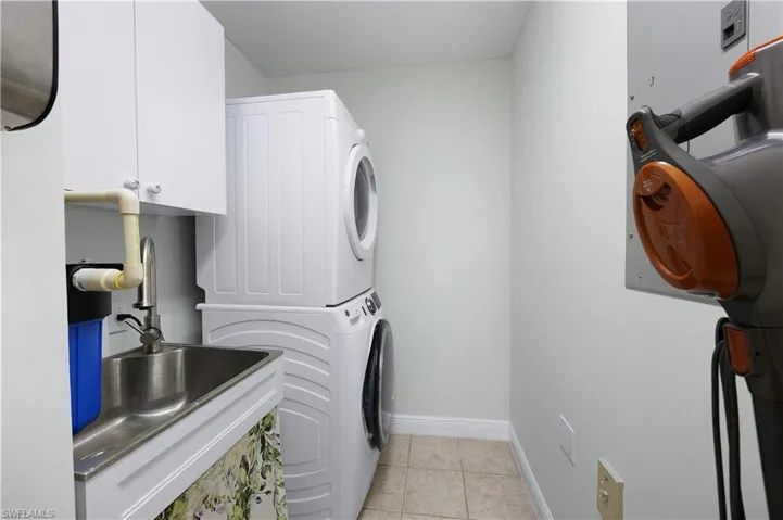 1524 Sw 50th St 204, Cape Coral, Florida 33914