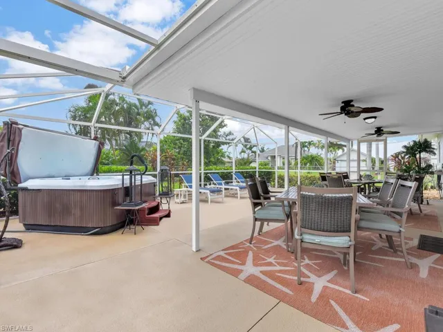 Sunroom with ceiling fan