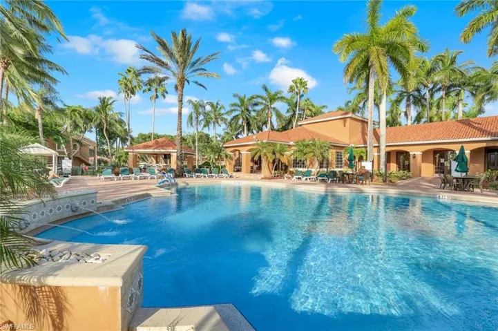 1230  Wildwood Lakes  BLVD, Naples, FL 34104