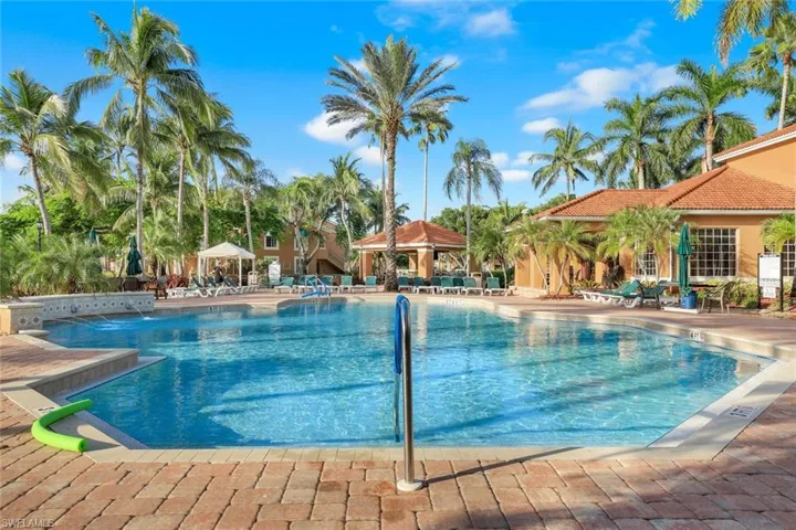 1230  Wildwood Lakes  BLVD, Naples, FL 34104